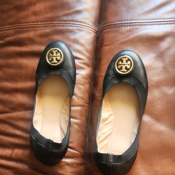 Tory Burch Shoes - Tory Burch Black Leather Flats with Gold Logo
